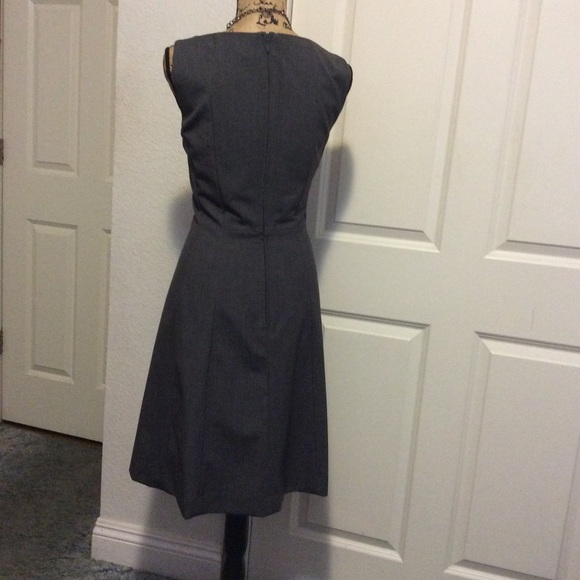 H&M formal dress - Picture 5 of 7